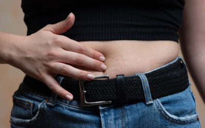Inflamación abdominal: por qué aparece y qué cambios suelen ayudar